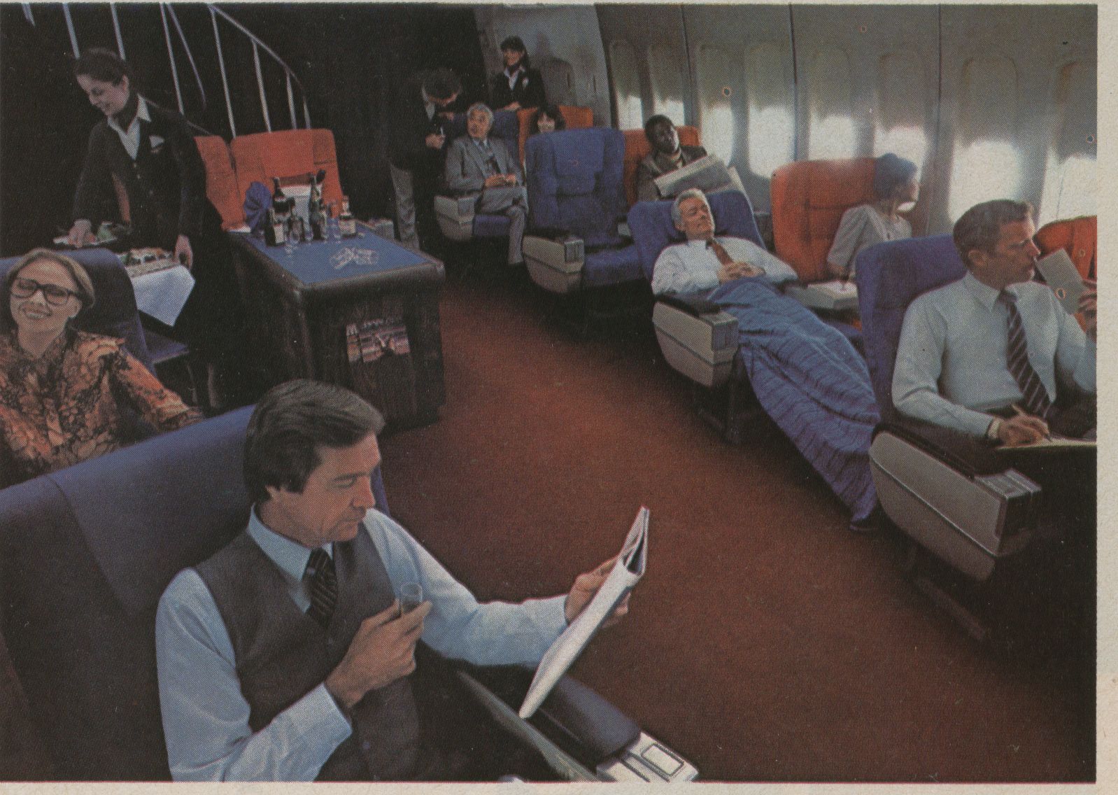 1982 The First Class cabin of a Pan Am 747.